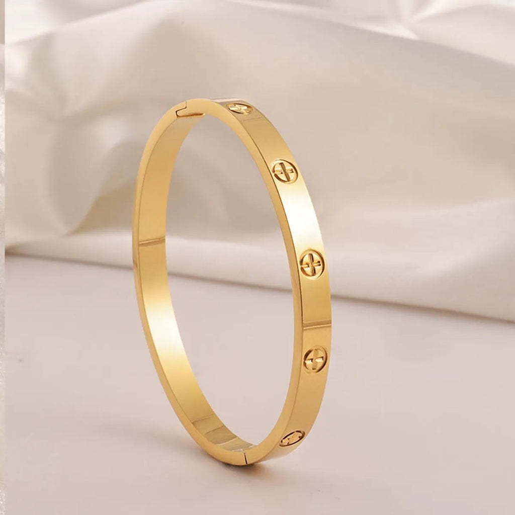 Elegant Solid Color Bangle – 18K Gold Plated 304 Stainless Steel
