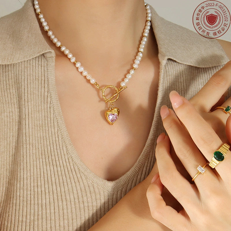 Women’s Light Luxury Geometric Heart Zircon Pendant Necklace